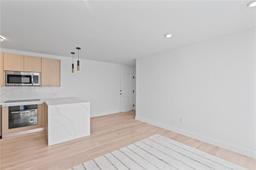 Picture of 1100 Alton Rd # 5A, Miami Beach, FL 33139