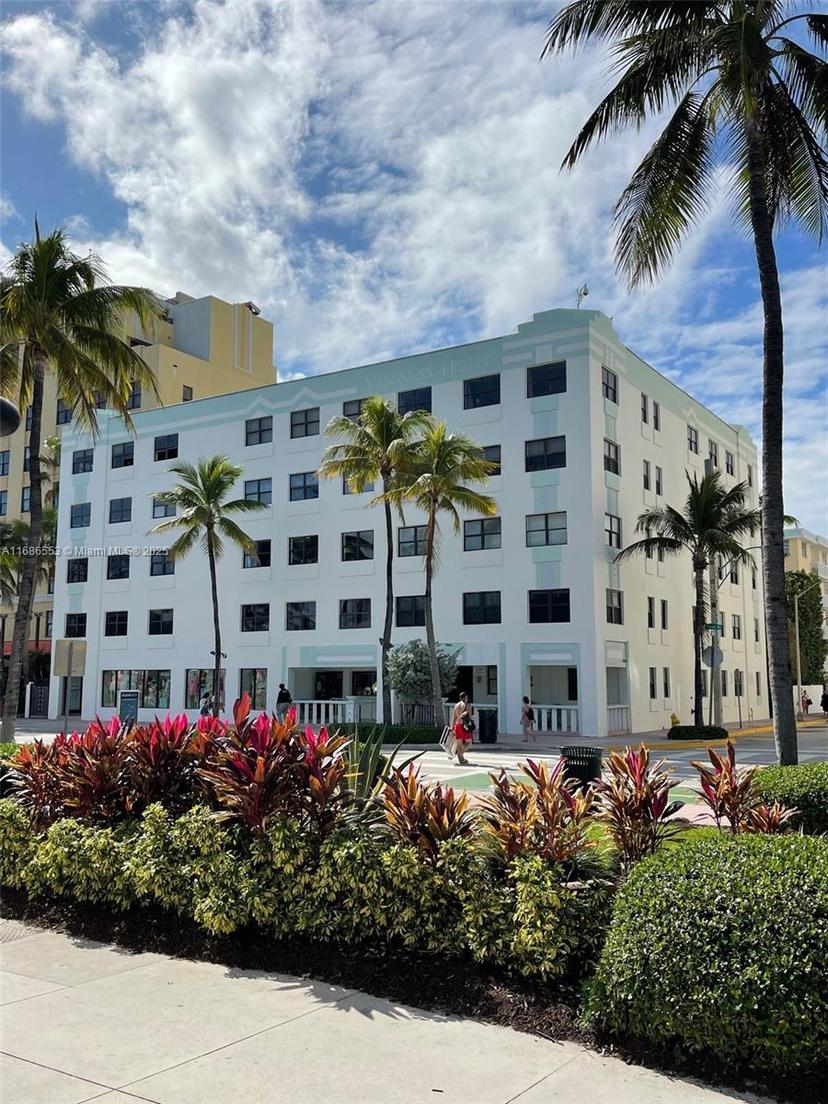 Picture of 1390 Ocean Dr # 201, Miami Beach FL 33139