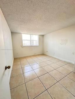 Picture of 1805 Sans Souci Blvd # 420, North Miami, FL 33181