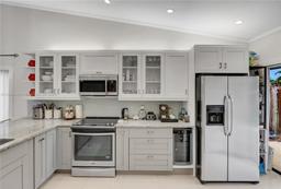 Picture of 5045 E Lakes Dr, Deerfield Beach, FL 33064