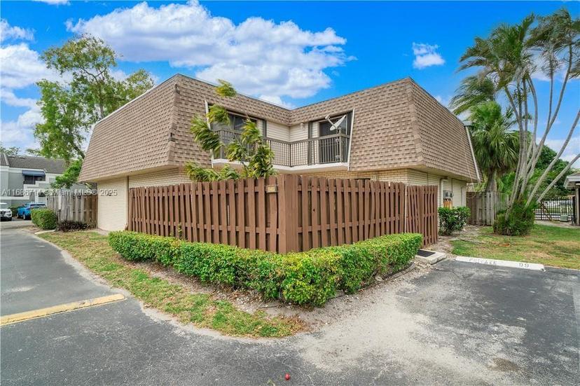 Picture of 8209 SW 23Rd Ct # 17C, North Lauderdale FL 33068