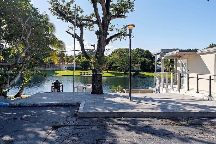 Picture of 6616 E Miami Lakes Dr E, Miami Lakes FL 33014