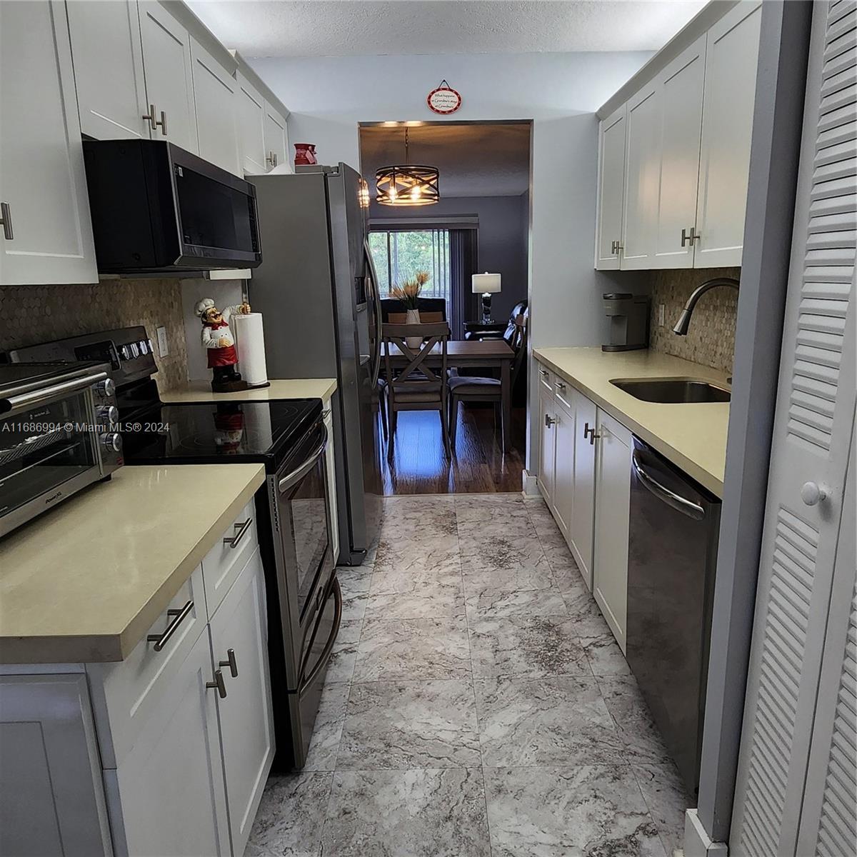 Picture of 12501 SW 14Th St # 312R, Pembroke Pines, FL 33027