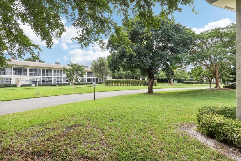 Picture of 2703 Nassau Bnd # C2, Coconut Creek FL 33066