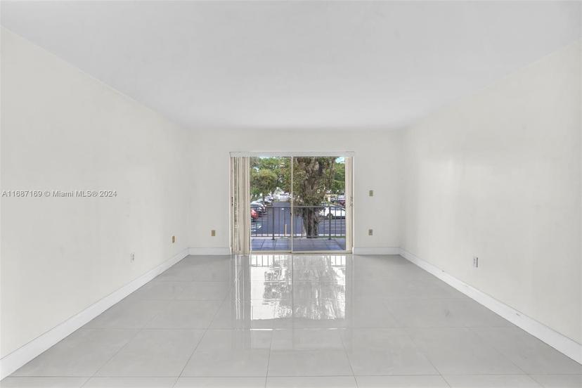 Picture of 13700 SW 62Nd St # 216, Miami FL 33183