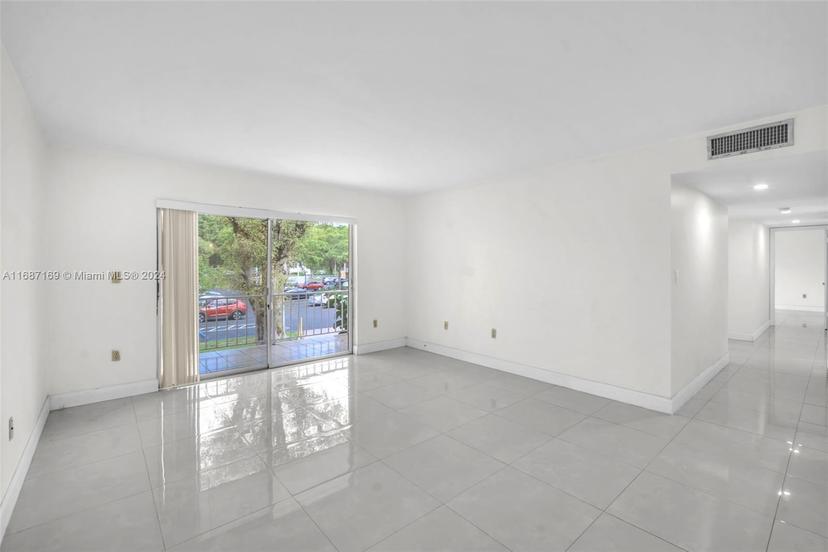 Picture of 13700 SW 62Nd St # 216, Miami FL 33183