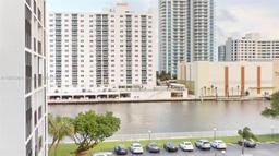 Picture of 800 Parkview Dr # 622, Hallandale Beach, FL 33009