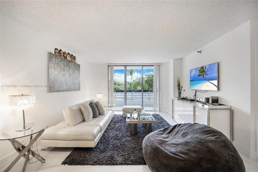 Picture of 3400 NE 192Nd St # 303, Aventura FL 33180