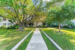 Picture of 5590 SW 78Th St # 135D, Miami, FL 33143