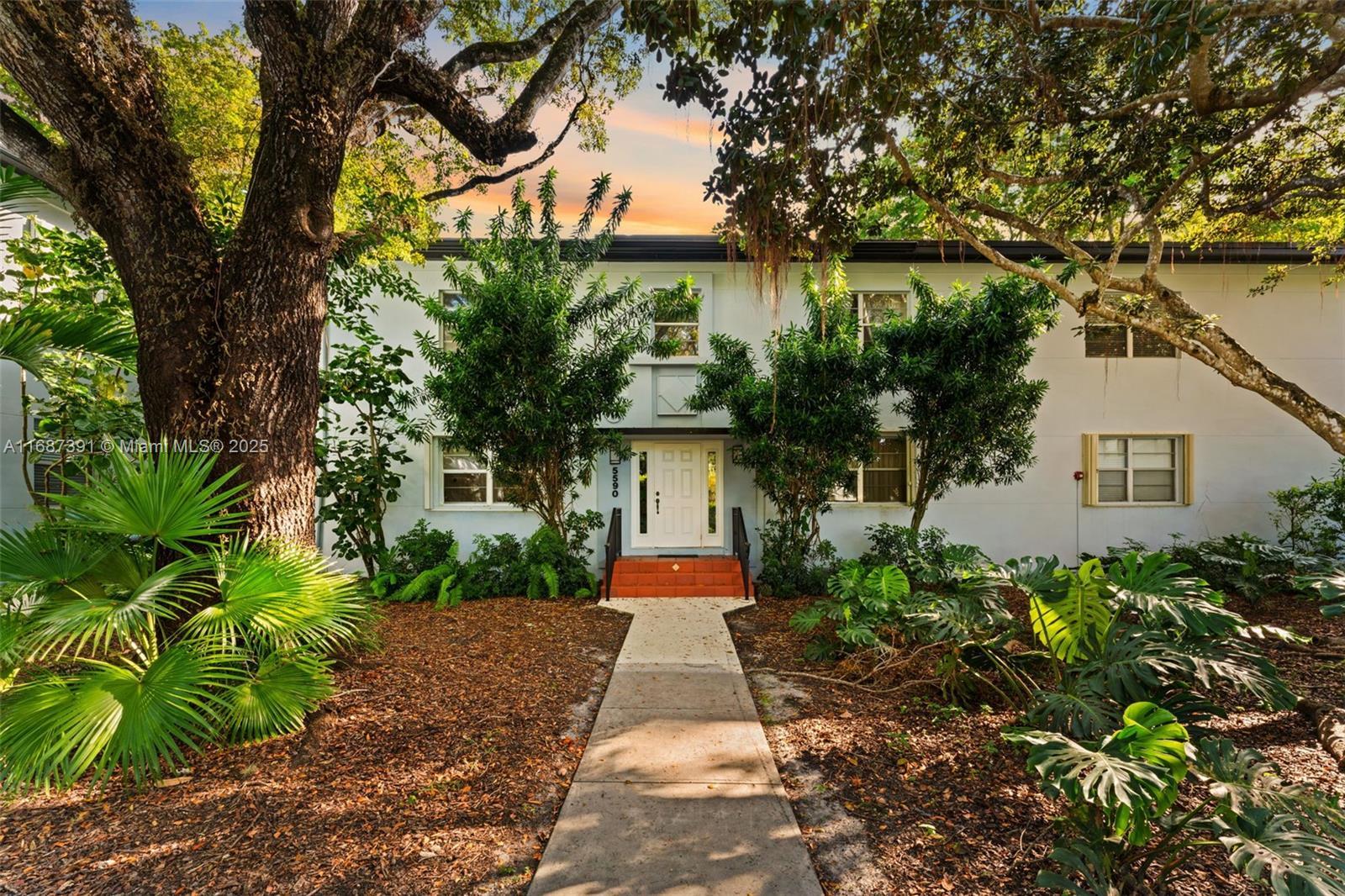 Picture of 5590 SW 78Th St # 135D, Miami, FL 33143