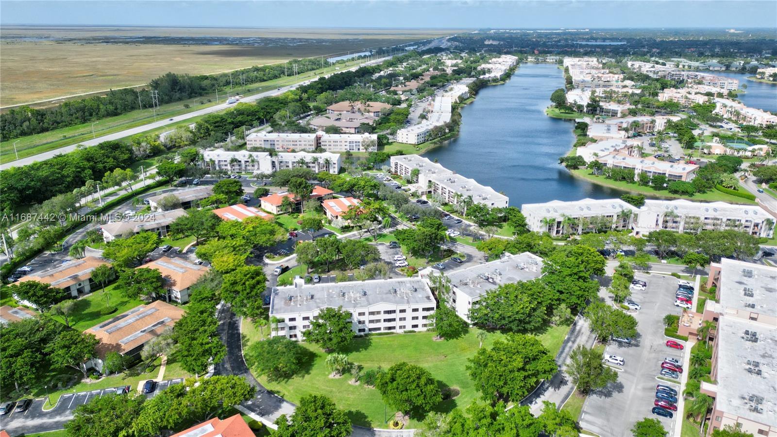 Picture of 10823 W Clairmont Cir # 201, Tamarac, FL 33321
