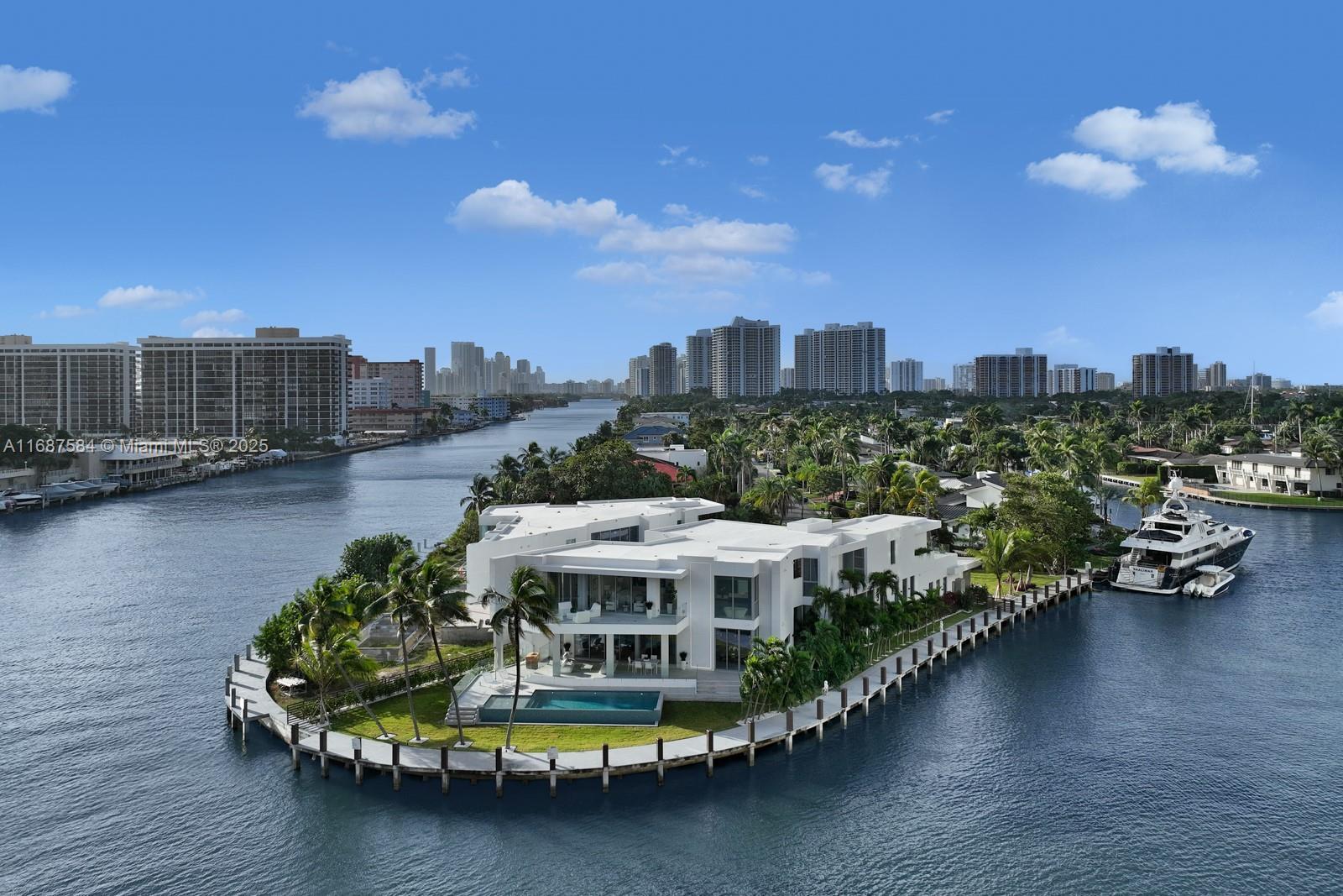 Picture of 501 Palm Dr, Hallandale Beach, FL 33009