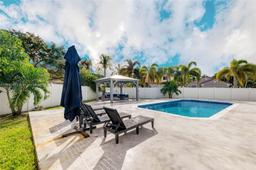 Picture of 1001 NW 188Th Ave, Pembroke Pines, FL 33029