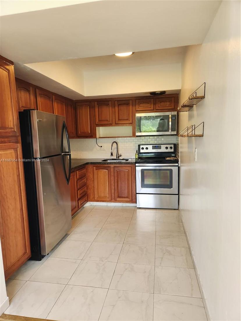 Picture of 455 Golden Isles # 210, Hallandale Beach FL 33009
