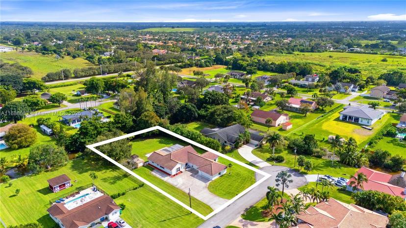 Picture of 2940 SW 155Th Ln, Davie FL 33331