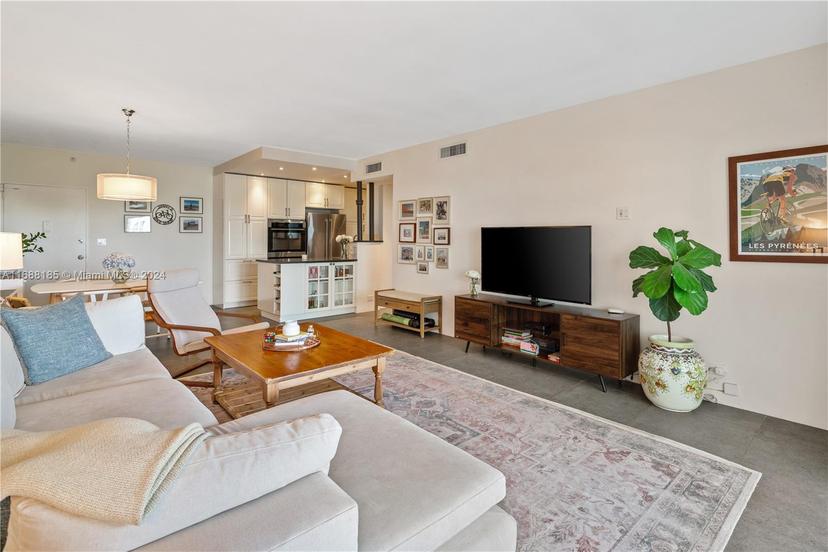Picture of 3 Island Ave # 07J, Miami Beach FL 33139