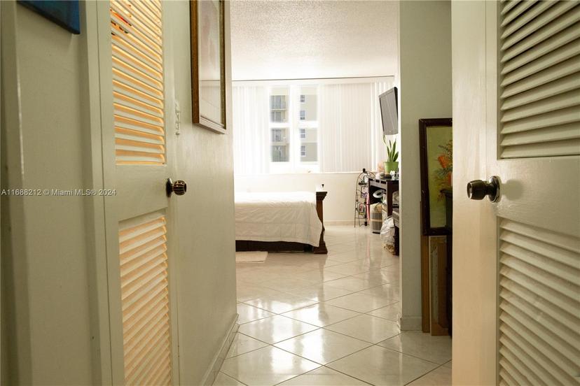Picture of 2030 S Ocean Dr # 311, Hallandale Beach FL 33009
