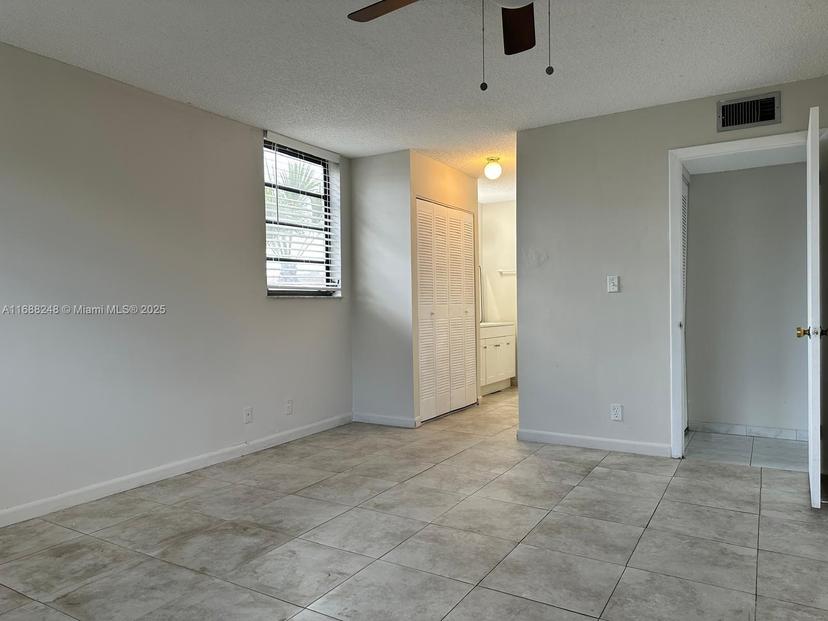Picture of 3100 N Pine Island Rd # 310, Sunrise FL 33351