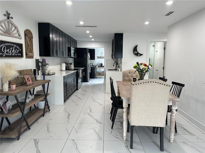 Picture of 9971 SW 40Th Ter, Miami FL 33165