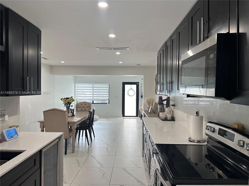 Picture of 9971 SW 40Th Ter, Miami FL 33165