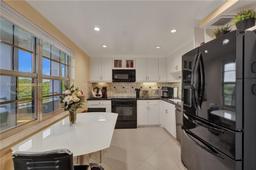 Picture of 808 Cypress Blvd # 503, Pompano Beach, FL 33069