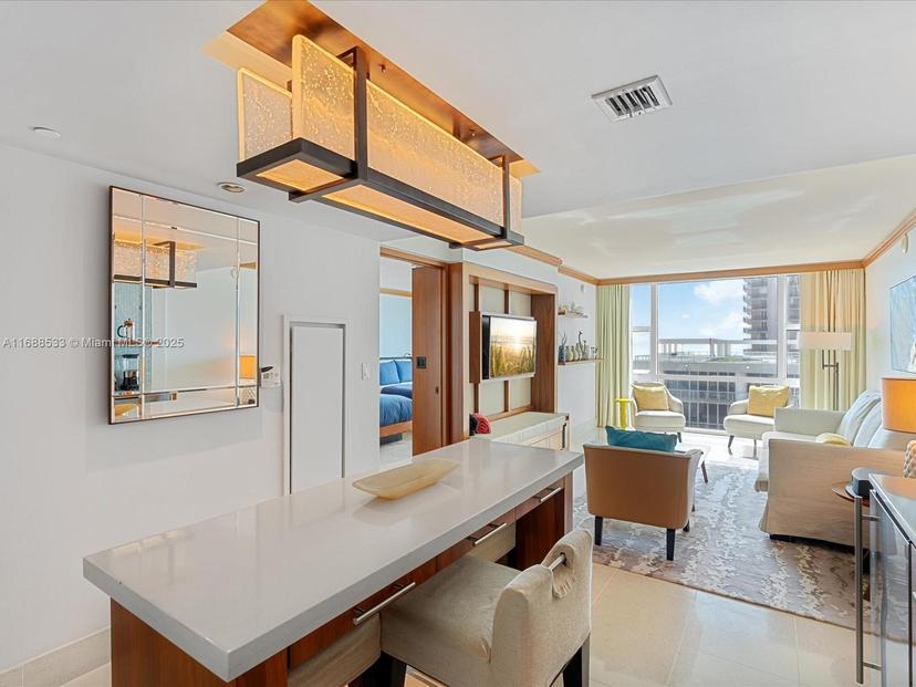Picture of 6801 Collins Ave, Miami Beach FL 33141