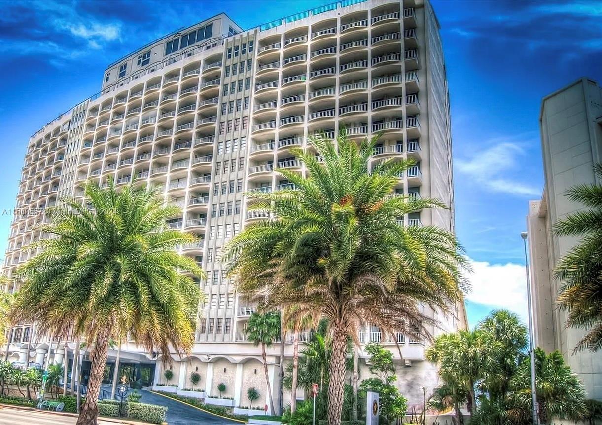 Picture of 5401 Collins Ave # 412, Miami Beach, FL 33140