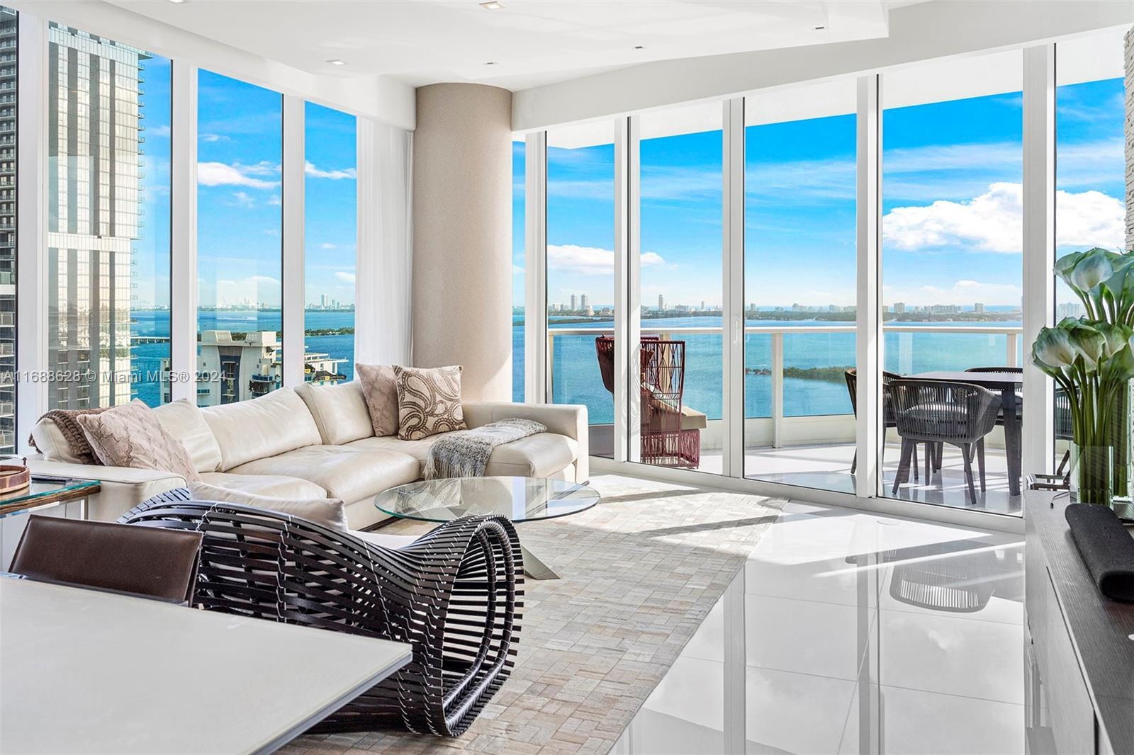 Picture of 2020 N Bayshore Dr # 2701, Miami, FL 33137