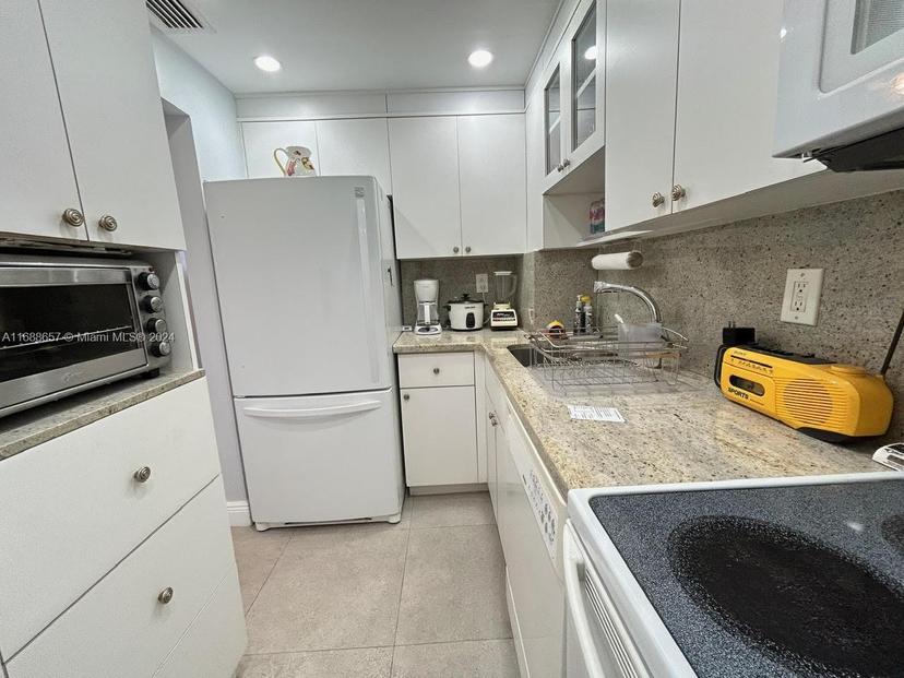 Picture of 2899 Collins Ave # 1223, Miami Beach FL 33140