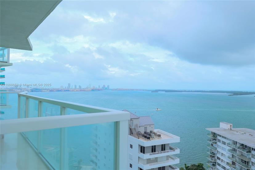 Picture of 218 SE 14Th St # 2107, Miami FL 33131