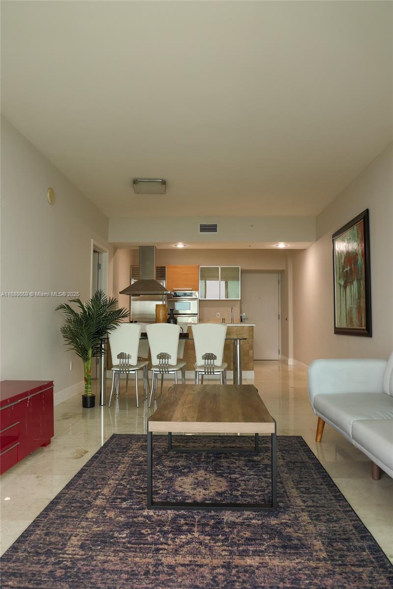 Picture of 218 SE 14Th St # 2107, Miami FL 33131