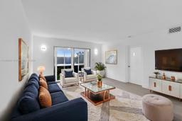 Picture of 3301 Aruba Way # F3, Coconut Creek, FL 33066