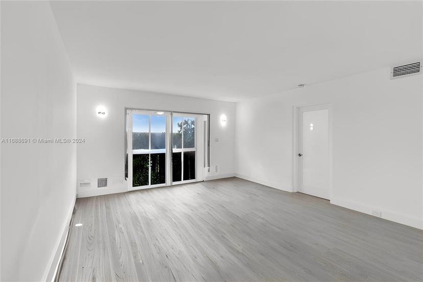 Picture of 3301 Aruba Way # F3, Coconut Creek FL 33066