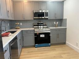 Picture of 3499 Oaks Way # 602, Pompano Beach, FL 33069