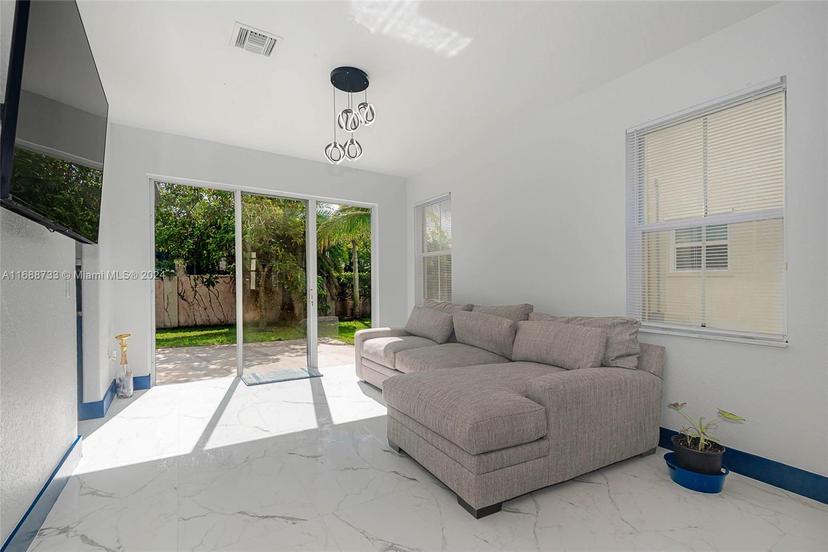 Picture of 16798 SW 16Th St, Pembroke Pines FL 33027