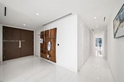 Picture of 300 Biscayne Blvd Way, Miami, FL 33131