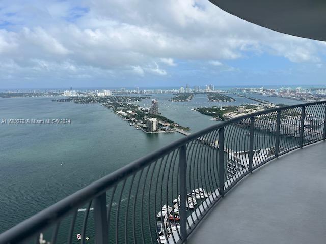Picture of 1750 N Bayshore Dr # 5501, Miami FL 33132