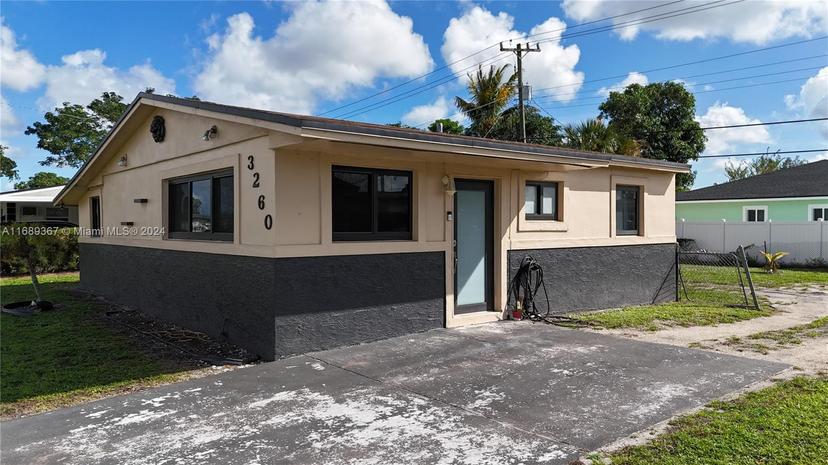 Picture of 3260 NW 209Th Ter, Miami Gardens FL 33056