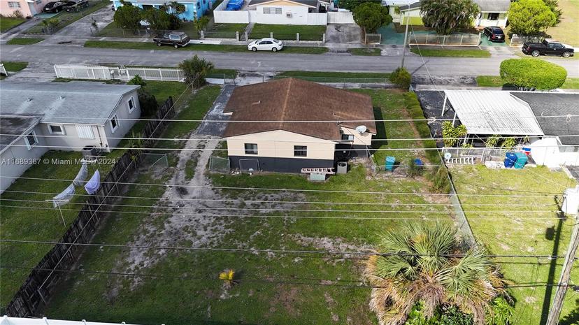 Picture of 3260 NW 209Th Ter, Miami Gardens FL 33056