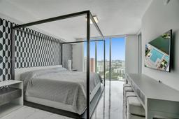 Picture of 330 Sunny Isles Blvd # 2207, Sunny Isles Beach, FL 33160