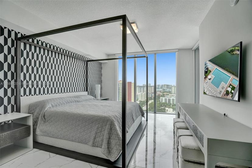 Picture of 330 Sunny Isles Blvd # 2207, Sunny Isles Beach FL 33160