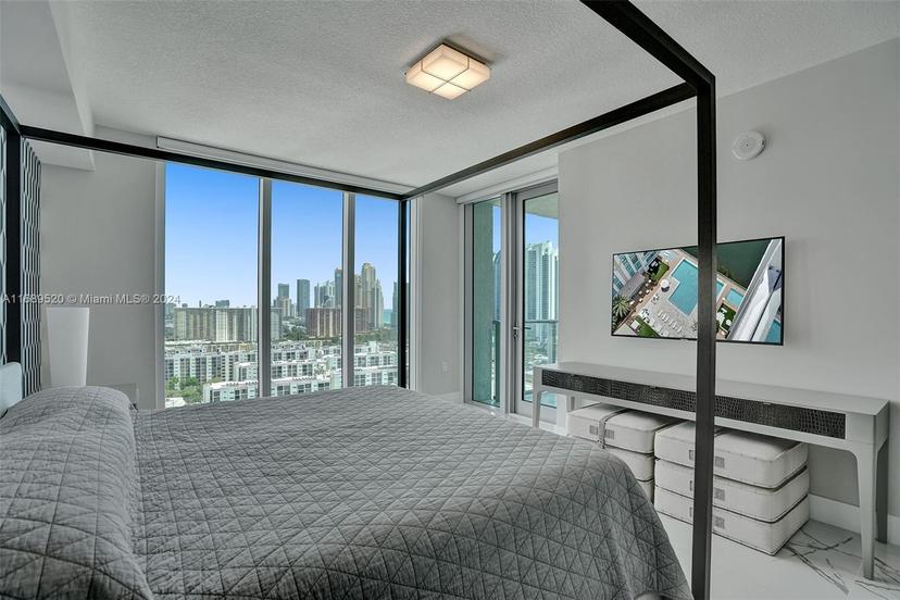 Picture of 330 Sunny Isles Blvd # 2207, Sunny Isles Beach FL 33160