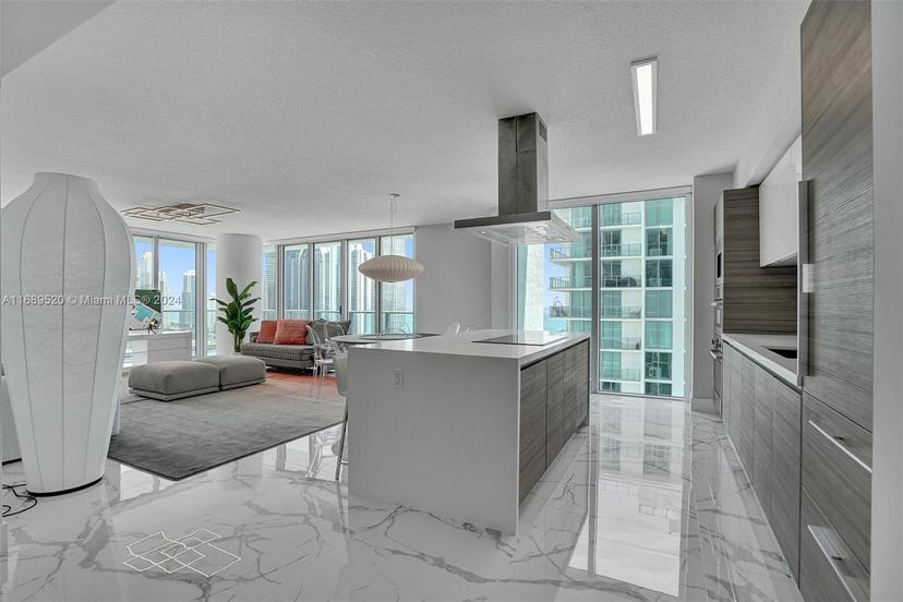 Picture of 330 Sunny Isles Blvd # 2207, Sunny Isles Beach FL 33160