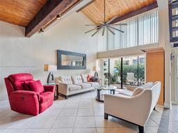 Picture of 741 E Coco Plum Cir # 5, Plantation, FL 33324