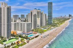 Picture of 19201 Collins Ave # 420, Sunny Isles Beach, FL 33160