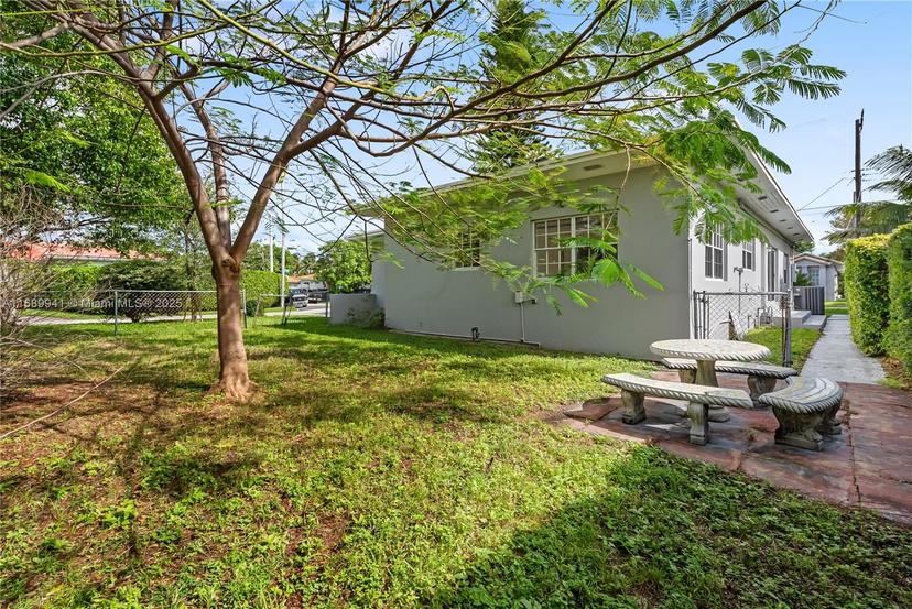 Picture of 500 90Th Street, Surfside FL 33154