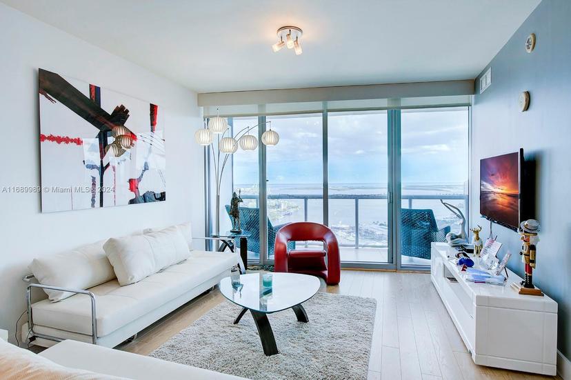 Picture of 888 Biscayne Blvd # 4007, Miami FL 33132