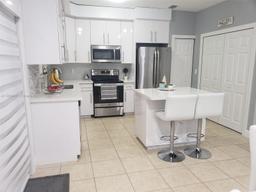 Picture of 1532 SE 31St Ct, Homestead, FL 33035