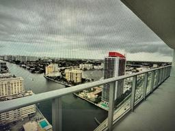 Picture of 4010 S Ocean Dr # R3409, Hollywood, FL 33019