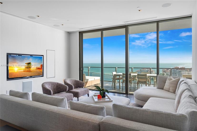 Picture of 800 S Pointe Dr # 2002, Miami Beach FL 33139